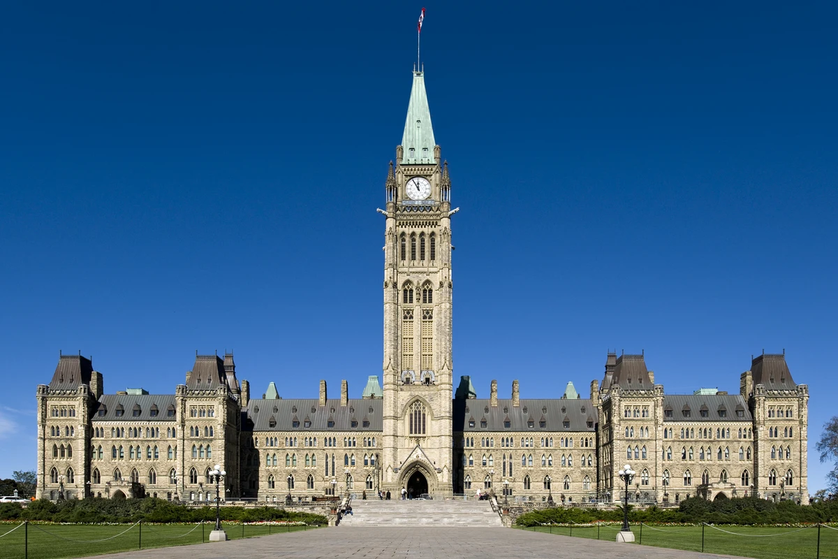 New $1.5-Million Penalties Now in Force for Dishonest Immigration Representatives