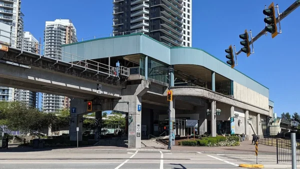 king-george-station-exterior-surrey