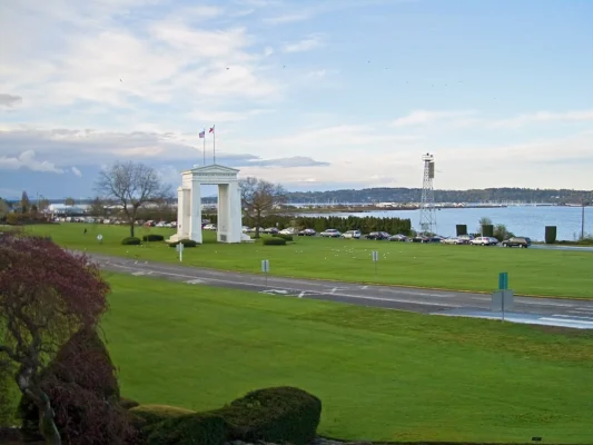 peace-arch-border-crossing